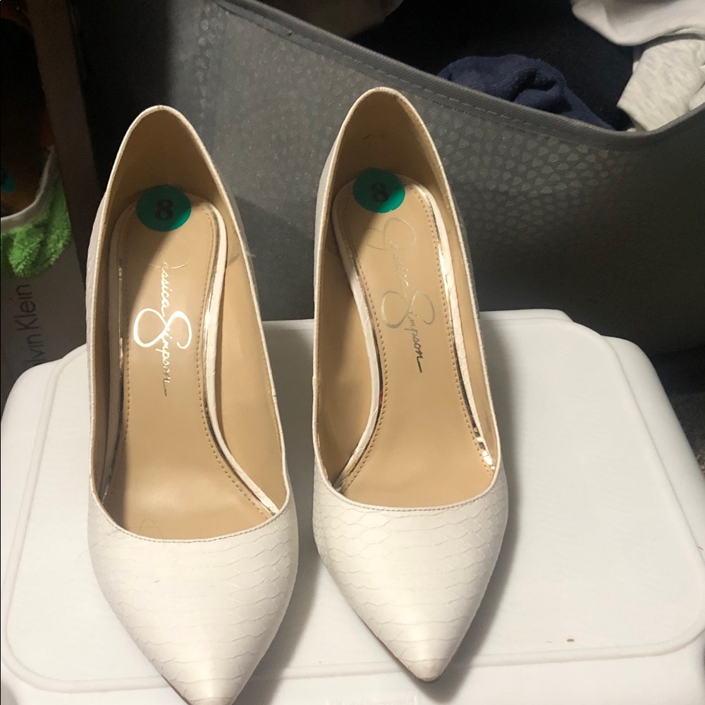 Jessica Simpson Cream Textured Heels